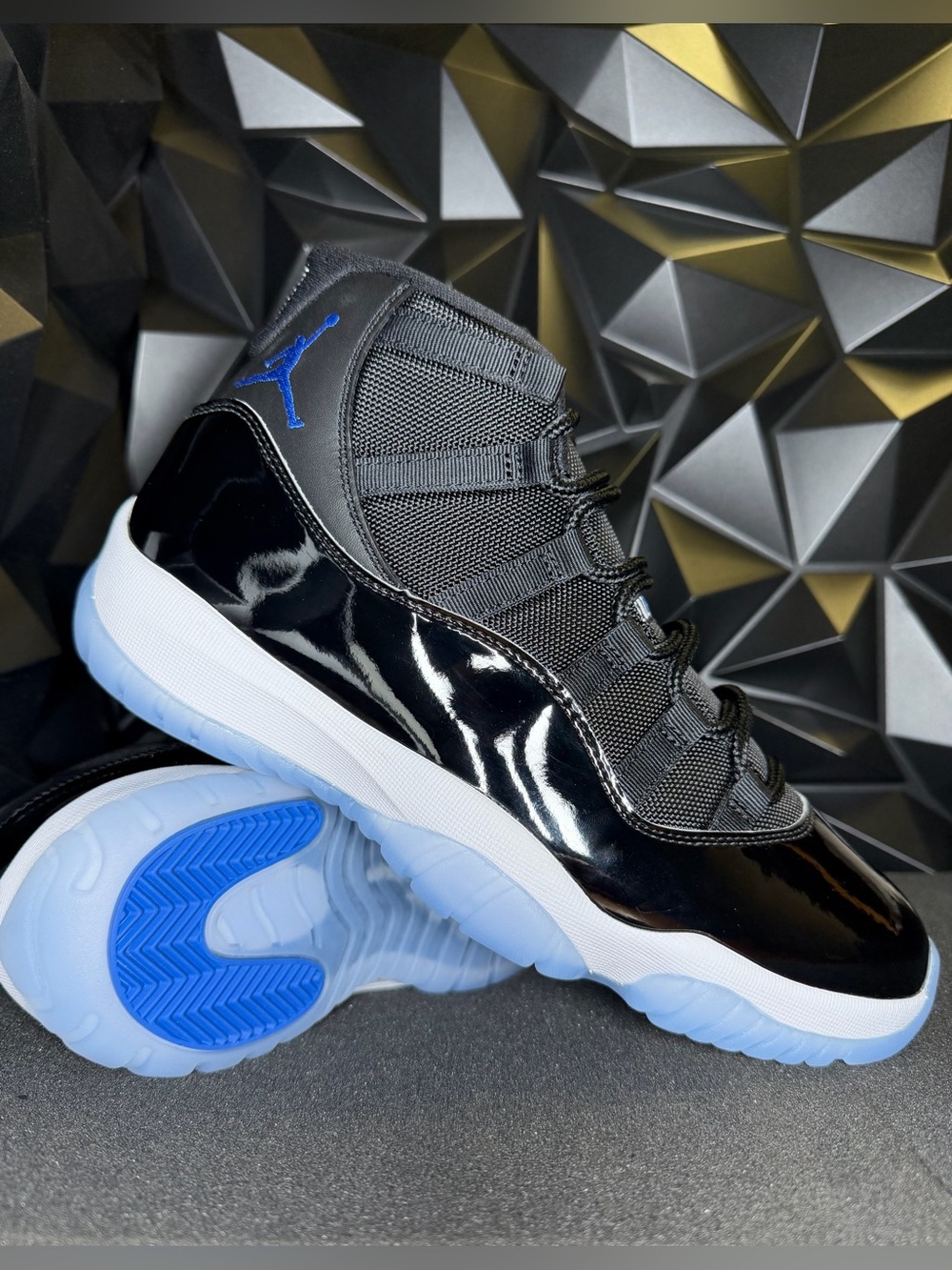 Jordan 11 Retro "Space Jam" - Picture 6 of 8